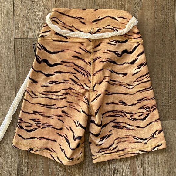 WeWoreWhat Gold Chain Belt High Waist Bike Short in Brushed Nylon Tiger Print - Picture 5 of 7